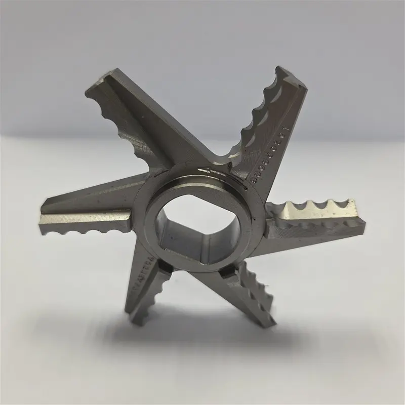 Kruismes 100 - 6 vleugel gekarteld