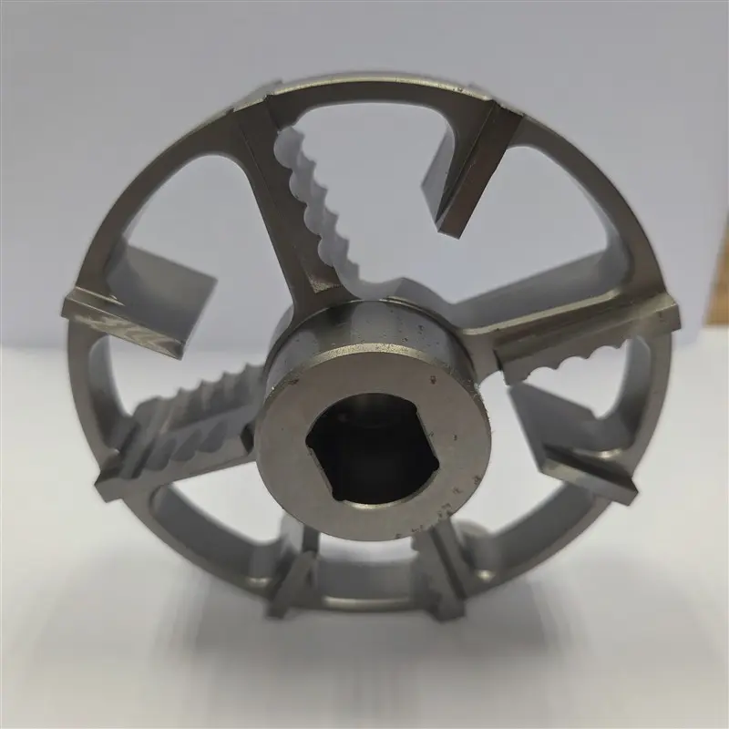 Couteau 130E sans centre 